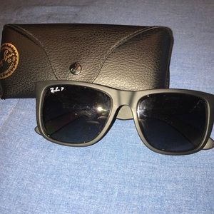 Ray Ban Justin RB4165 Sunglasses